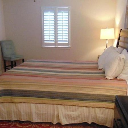 W2 Ocean Walk Resort Upstairs 2 Bed King And Two Twins Next To Back Pool St. Simons Island Bagian luar foto