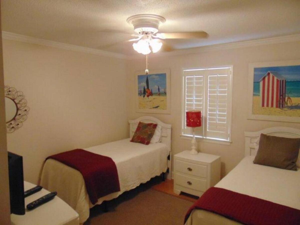 W2 Ocean Walk Resort Upstairs 2 Bed King And Two Twins Next To Back Pool St. Simons Island Bagian luar foto