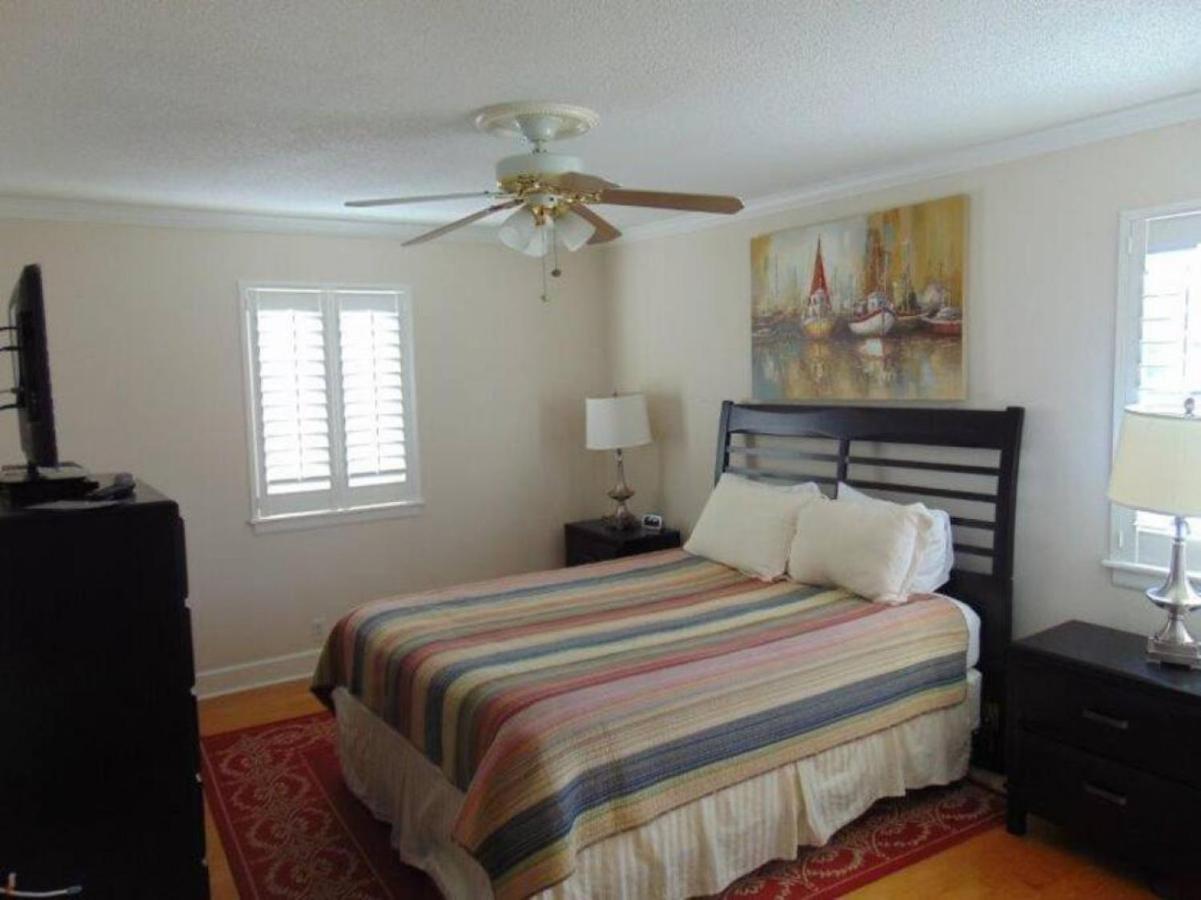 W2 Ocean Walk Resort Upstairs 2 Bed King And Two Twins Next To Back Pool St. Simons Island Bagian luar foto