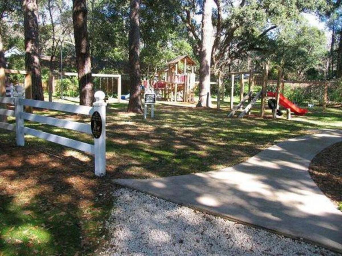 W2 Ocean Walk Resort Upstairs 2 Bed King And Two Twins Next To Back Pool St. Simons Island Bagian luar foto